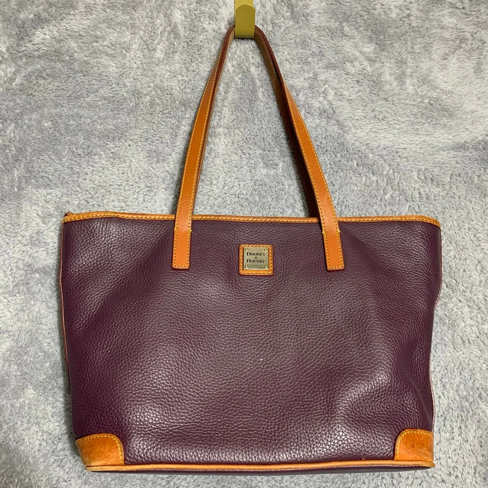 Dooney & Bourke Tote‎ Bag Womens Medium Plum Purple Pebble Leather Shopper Zip